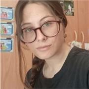 Studentessa universitaria impartisce lezioni in psicologia, pedagogia,antropologia, sociologia per studenti di liceo